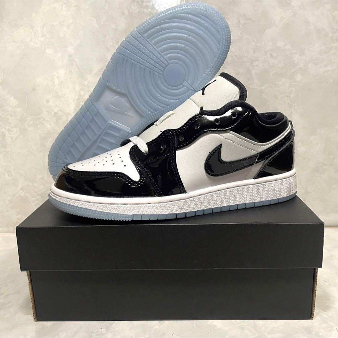 NIKE(ナイキ)のNike GS Air Jordan 1 Low "Concord" 23.0 レディースの靴/シューズ(スニーカー)の商品写真