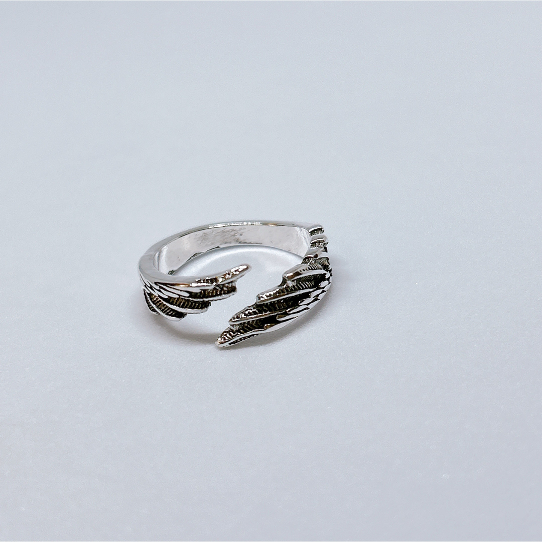 天使 デビル 羽　リング　指輪　アクセサリー  ユニセックス パンク シルバー レディースのアクセサリー(リング(指輪))の商品写真