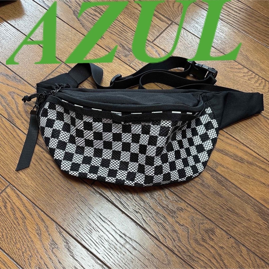 AZUL by moussy(アズールバイマウジー)のアズールバイマウジー　ウエストポーチ　ボディバッグ　ブロックチェック メンズのバッグ(ウエストポーチ)の商品写真