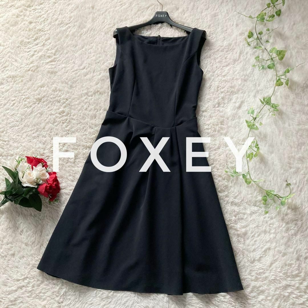 FOXEY NEW YORK(フォクシーニューヨーク)の洗える！フォクシー　ラミューズノースリーブワンピース　フレア　ストレッチ　濃紺 レディースのワンピース(ひざ丈ワンピース)の商品写真