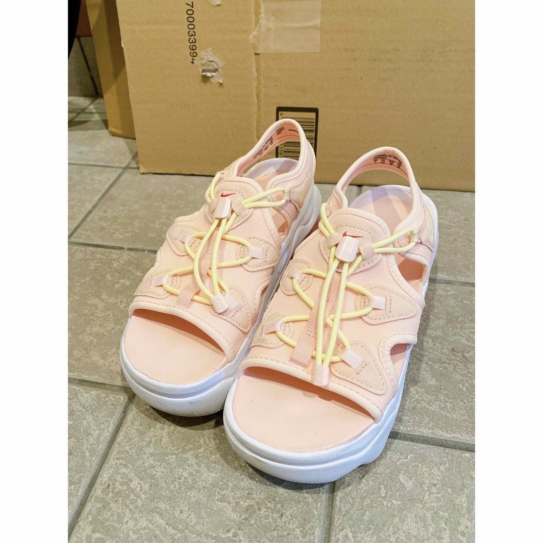 NIKE(ナイキ)のエアマックスココ　ピンク　NIKE 24cm サンダル　厚底　ナイキ レディースの靴/シューズ(サンダル)の商品写真