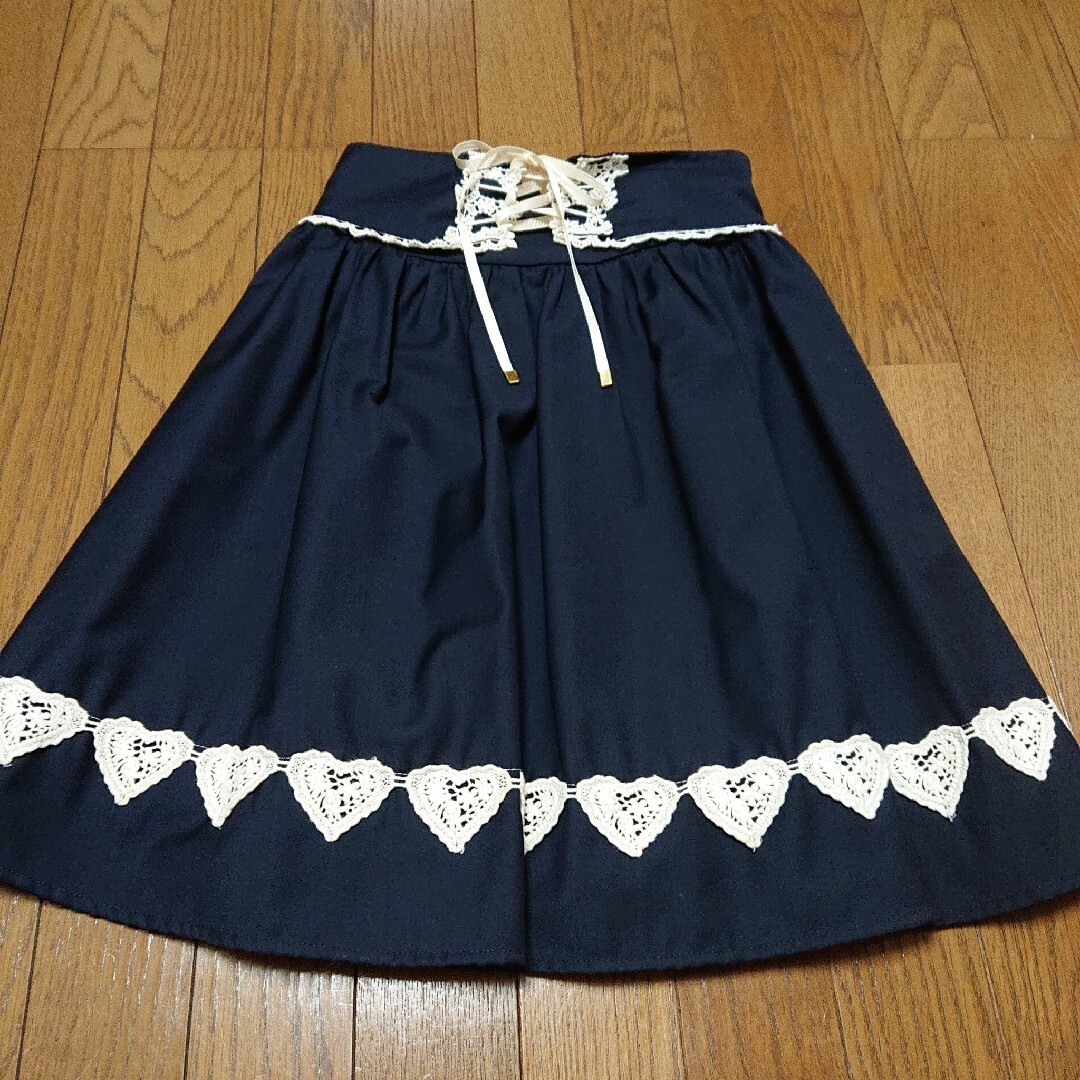 Amavel(アマベル)のアマベル amavel 紺 編み上げスカート レディースのスカート(ミニスカート)の商品写真