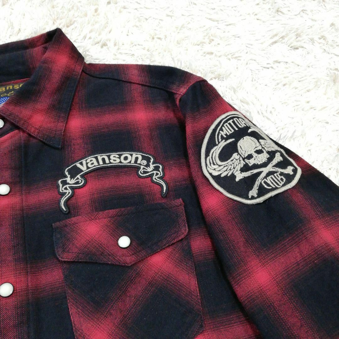 VANSON(バンソン)のVANSON　バンソン　ネルシャツ　長袖シャツ　ファイアスカル　刺繍　ワッペン メンズのトップス(シャツ)の商品写真