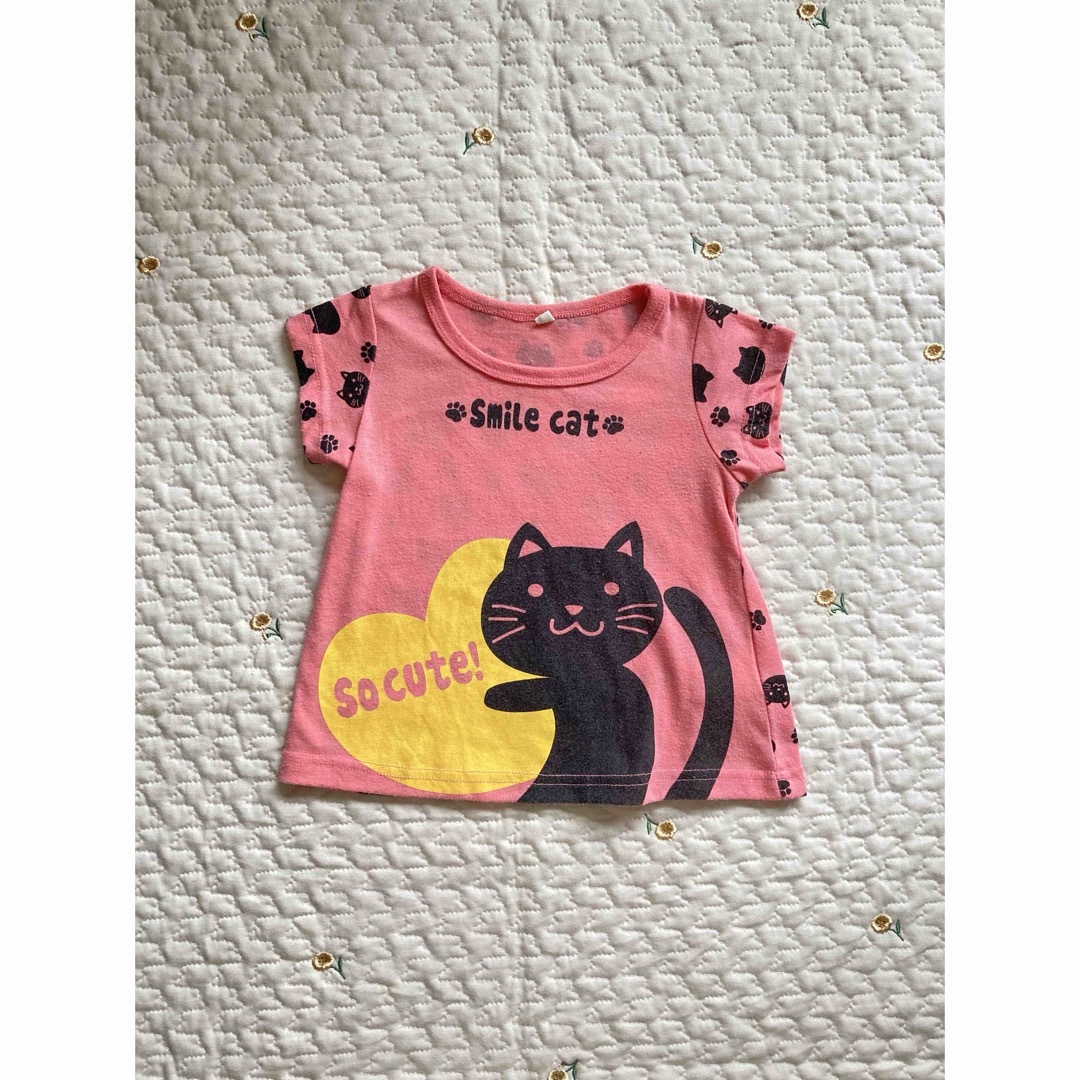 西松屋(ニシマツヤ)の西松屋 ネコTシャツ(90) キッズ/ベビー/マタニティのキッズ服女の子用(90cm~)(Tシャツ/カットソー)の商品写真