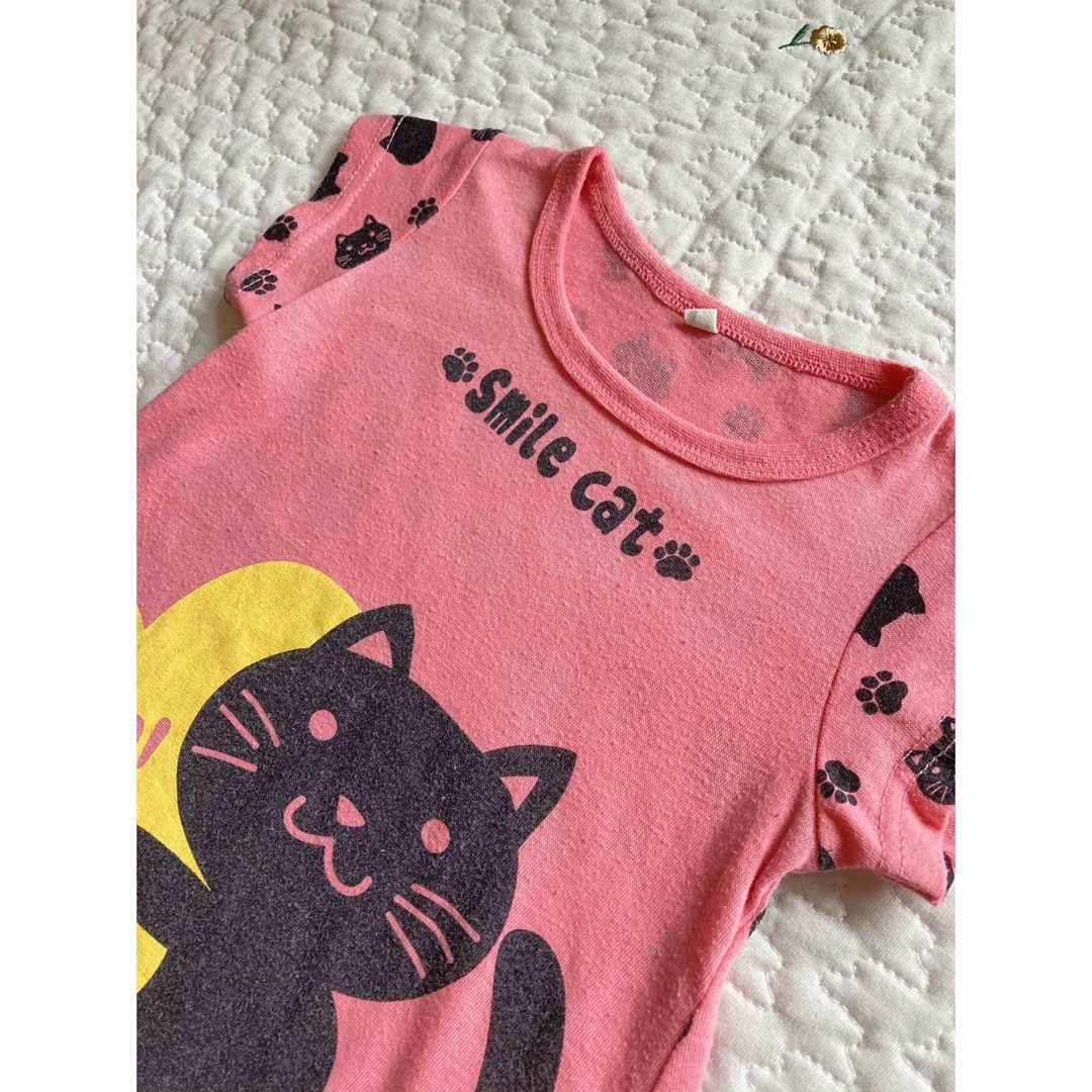 西松屋(ニシマツヤ)の西松屋 ネコTシャツ(90) キッズ/ベビー/マタニティのキッズ服女の子用(90cm~)(Tシャツ/カットソー)の商品写真