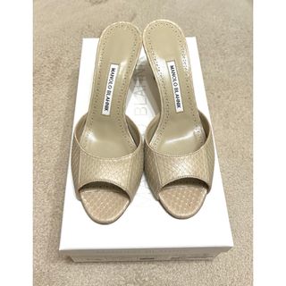 MANOLO BLAHNIK - マノロブラニク サンダル 36サイズ ベージュ　スネーク柄