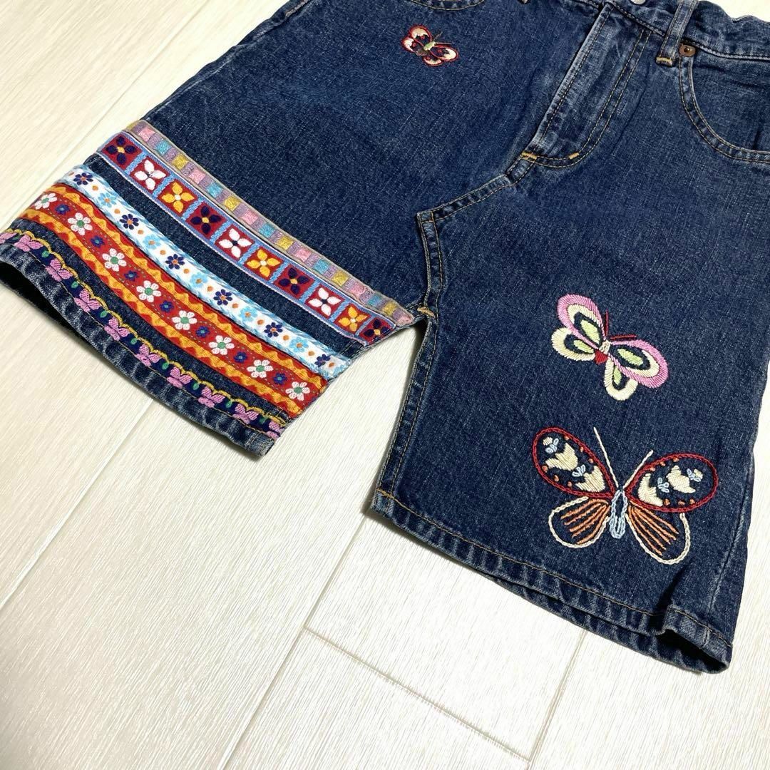 muchacha(ムチャチャ)のムチャチャ キッズ デニム デニムスカート 刺繍 蝶々 M 110 120 キッズ/ベビー/マタニティのキッズ服女の子用(90cm~)(スカート)の商品写真