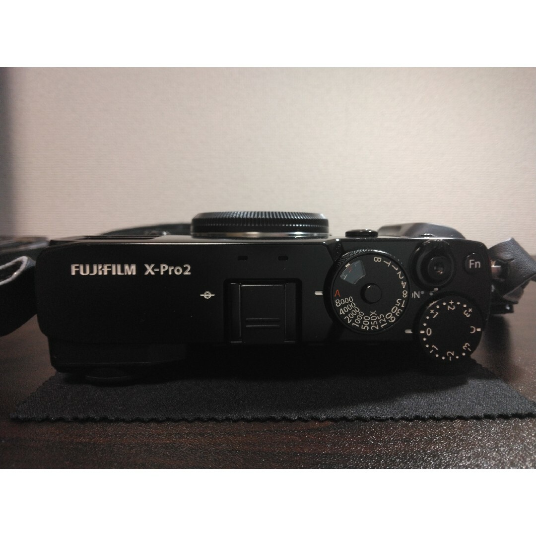 富士フイルム(フジフイルム)のFUJIFILM X-Pro2 ボディ ※値下げ不可 スマホ/家電/カメラのカメラ(ミラーレス一眼)の商品写真