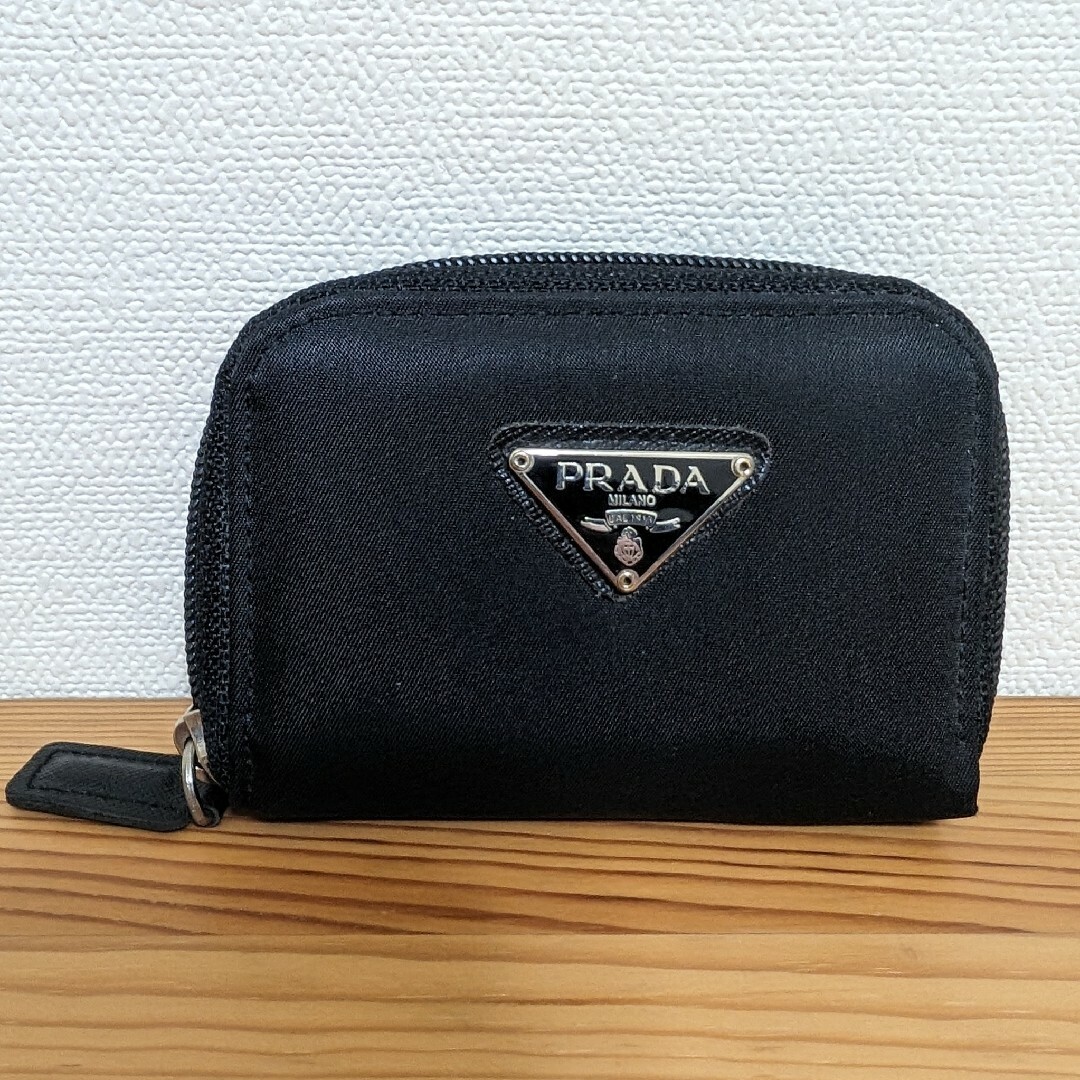 PRADA(プラダ)のPRADA プラダ コインケース ミニウォレット 三角ロゴ ラウンドファスナー レディースのファッション小物(コインケース)の商品写真