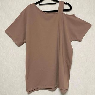 イング(INGNI)のINGNI イング トップス Tシャツ ベージュ 美品 M オーバーサイズ(Tシャツ(半袖/袖なし))