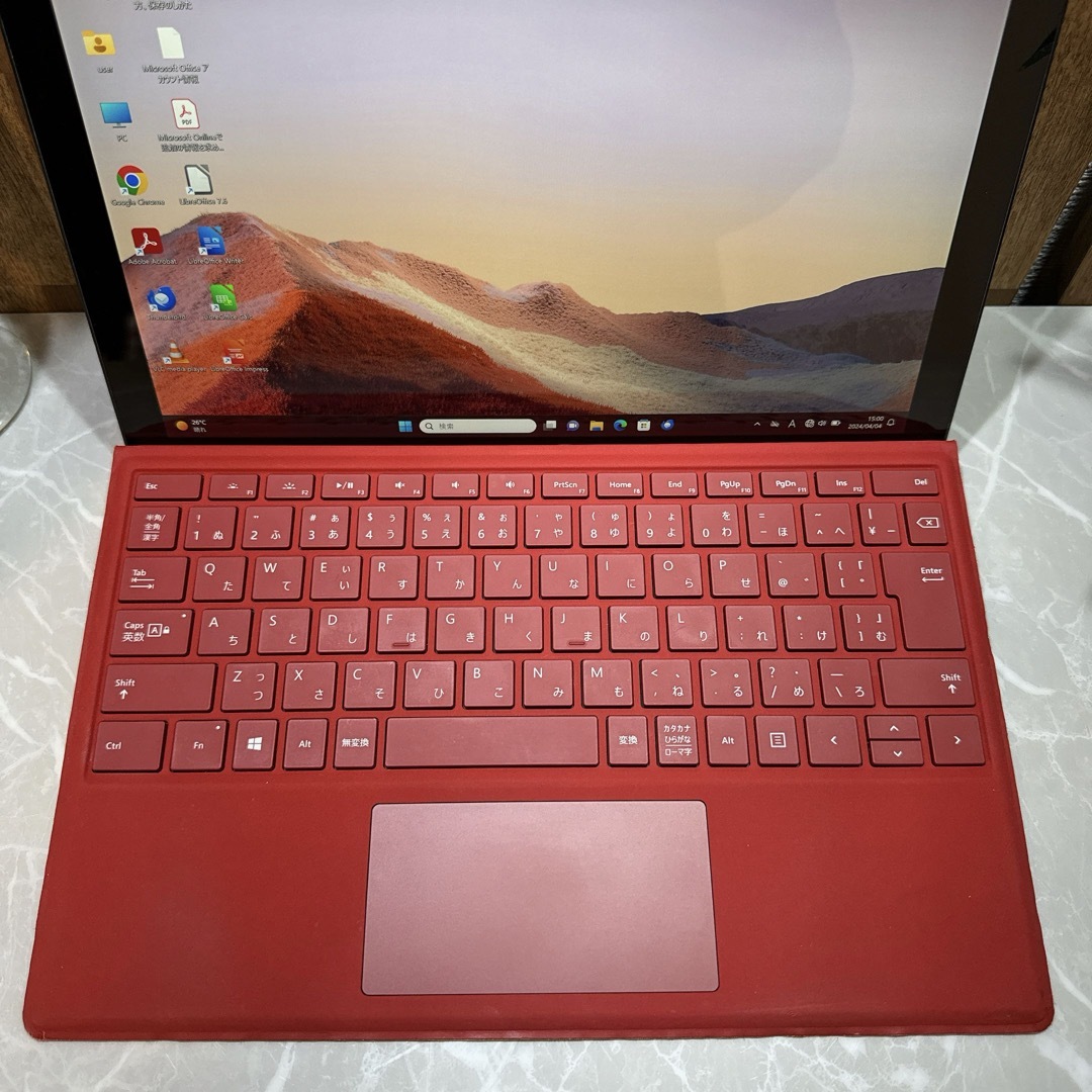 Microsoft(マイクロソフト)の【美品】Surface Pro 7 ブラック☘️メモ8GB☘️i5第10世代☘️ スマホ/家電/カメラのPC/タブレット(ノートPC)の商品写真