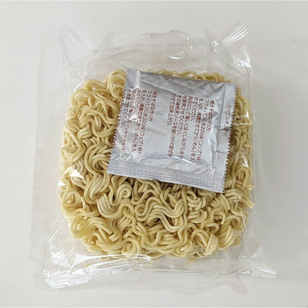 NEW激安1箱買い　6袋＊5食分　激うま　焼きそば 　磯の風味がきいたソース味 食品/飲料/酒の食品(麺類)の商品写真