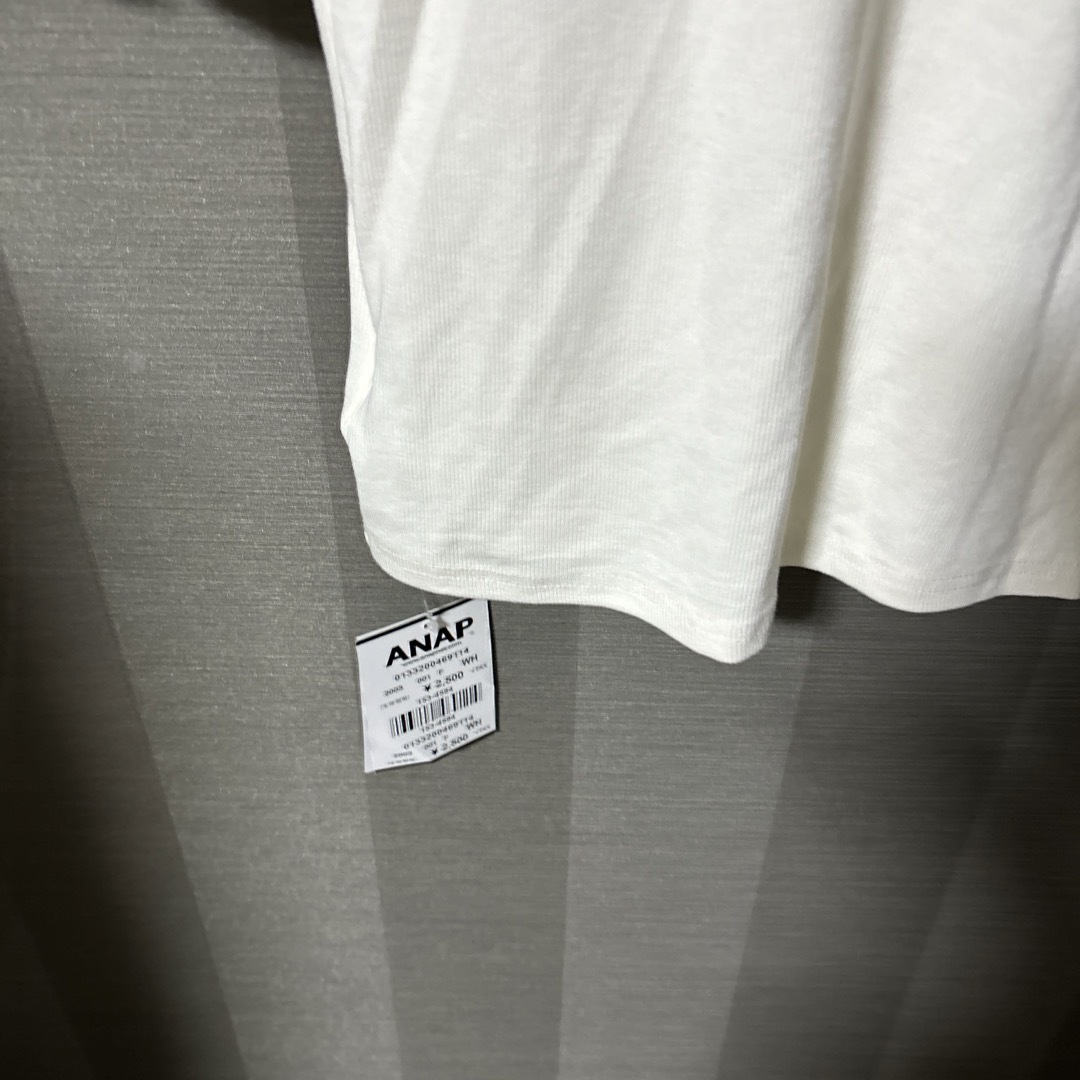 ANAP(アナップ)のアナップ　カットソー　Tシャツ　変形　トップス レディースのトップス(Tシャツ(半袖/袖なし))の商品写真