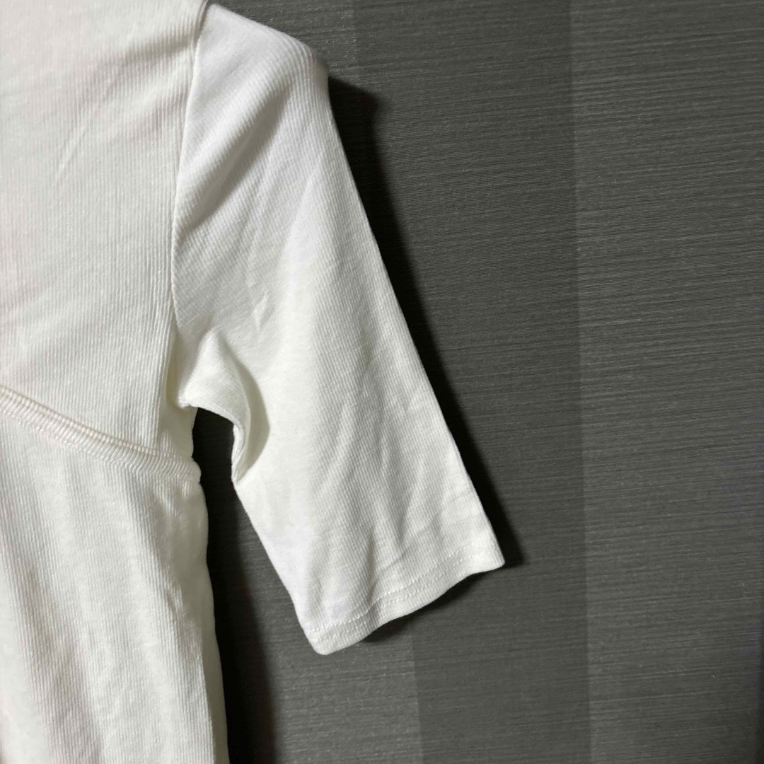 ANAP(アナップ)のアナップ　カットソー　Tシャツ　変形　トップス レディースのトップス(Tシャツ(半袖/袖なし))の商品写真