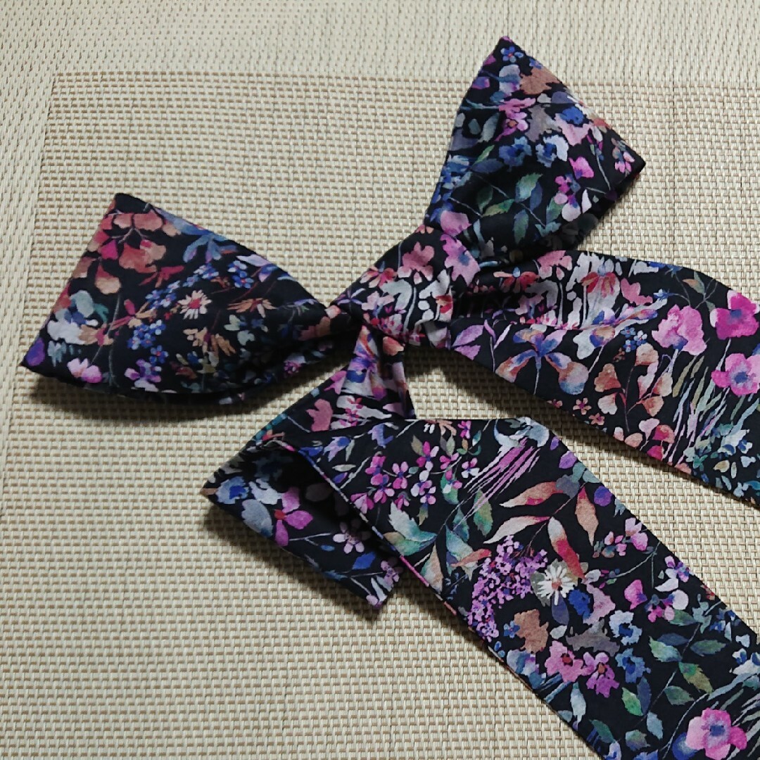 LIBERTY.(リバティ)のLIBERTY☆フェルダ ブラック リボンスカーフ レディースのファッション小物(バンダナ/スカーフ)の商品写真
