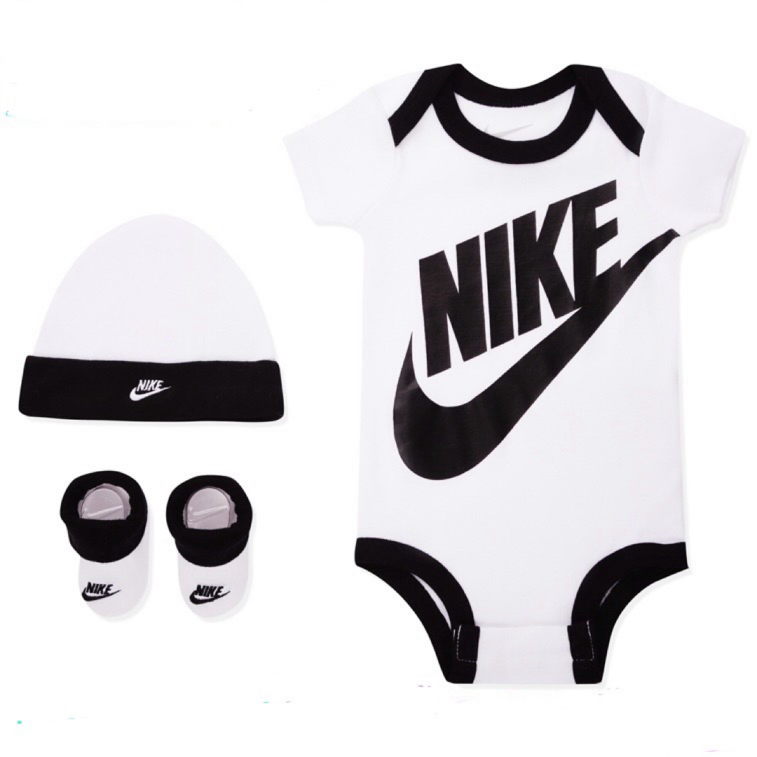 NIKE(ナイキ)の【NIKE】BABY 3-Piece セット☆  キッズ/ベビー/マタニティのベビー服(~85cm)(ロンパース)の商品写真