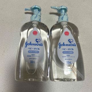 ジョンソンエンドジョンソン(Johnson & Johnson)のジョンソン ベビーオイル 無香料 300ml  2本セット(ベビーローション)