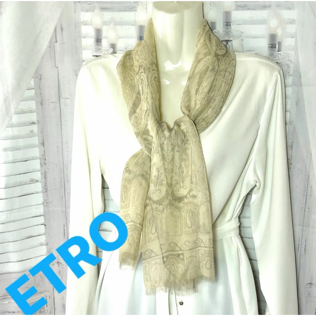 ETRO(エトロ)のエトロ　ETRO ペイズリー　シルクストール　カーキ系 レディースのファッション小物(ストール/パシュミナ)の商品写真