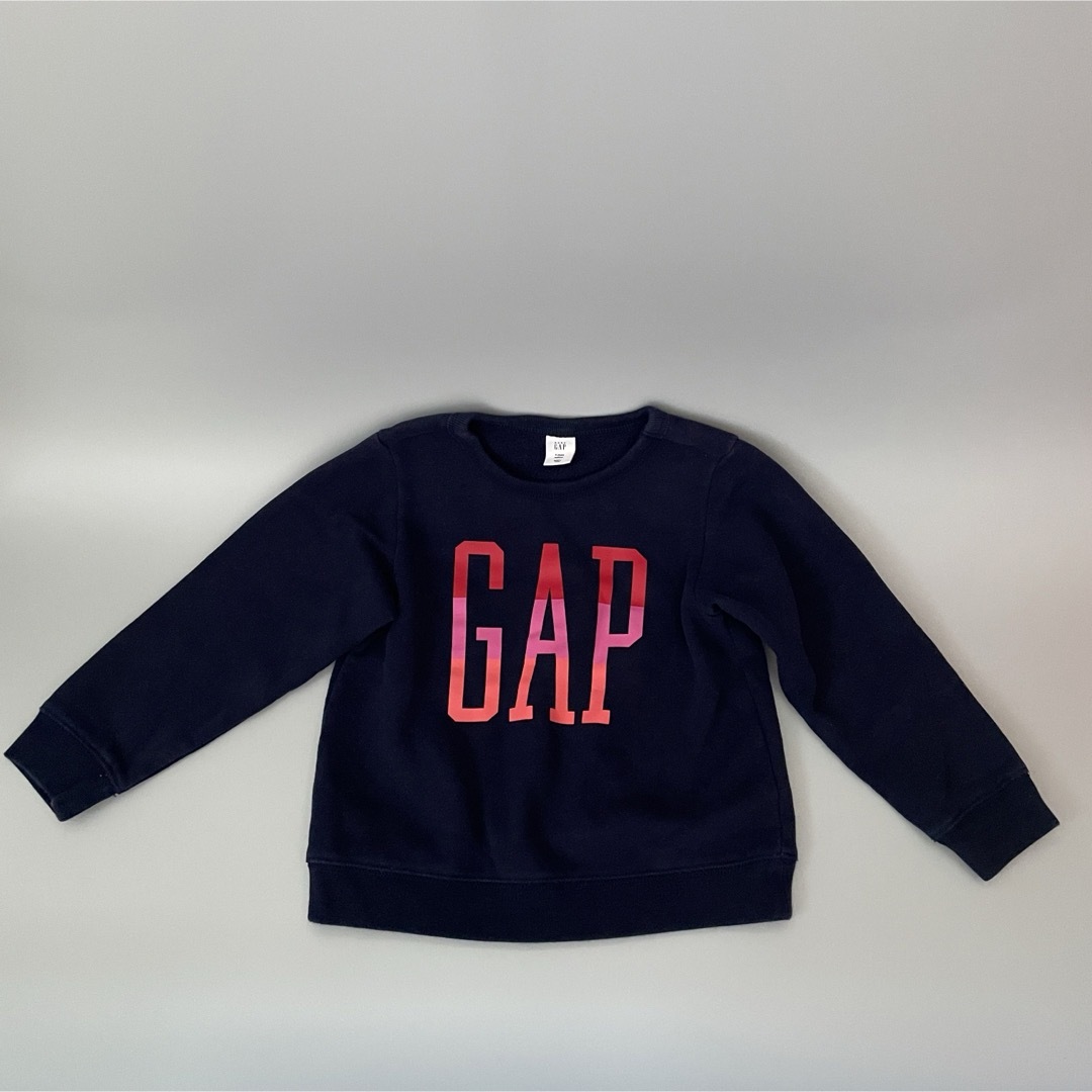 babyGAP(ベビーギャップ)のbabyGAP裏起毛トレーナー105サイズ キッズ/ベビー/マタニティのキッズ服男の子用(90cm~)(Tシャツ/カットソー)の商品写真