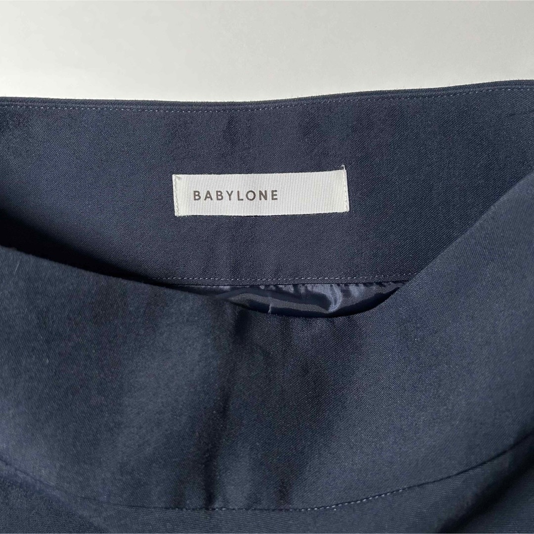 BABYLONE(バビロン)のBABYLONE バビロン バックサテン マーメイド マキシスカート ネイビー レディースのスカート(ロングスカート)の商品写真