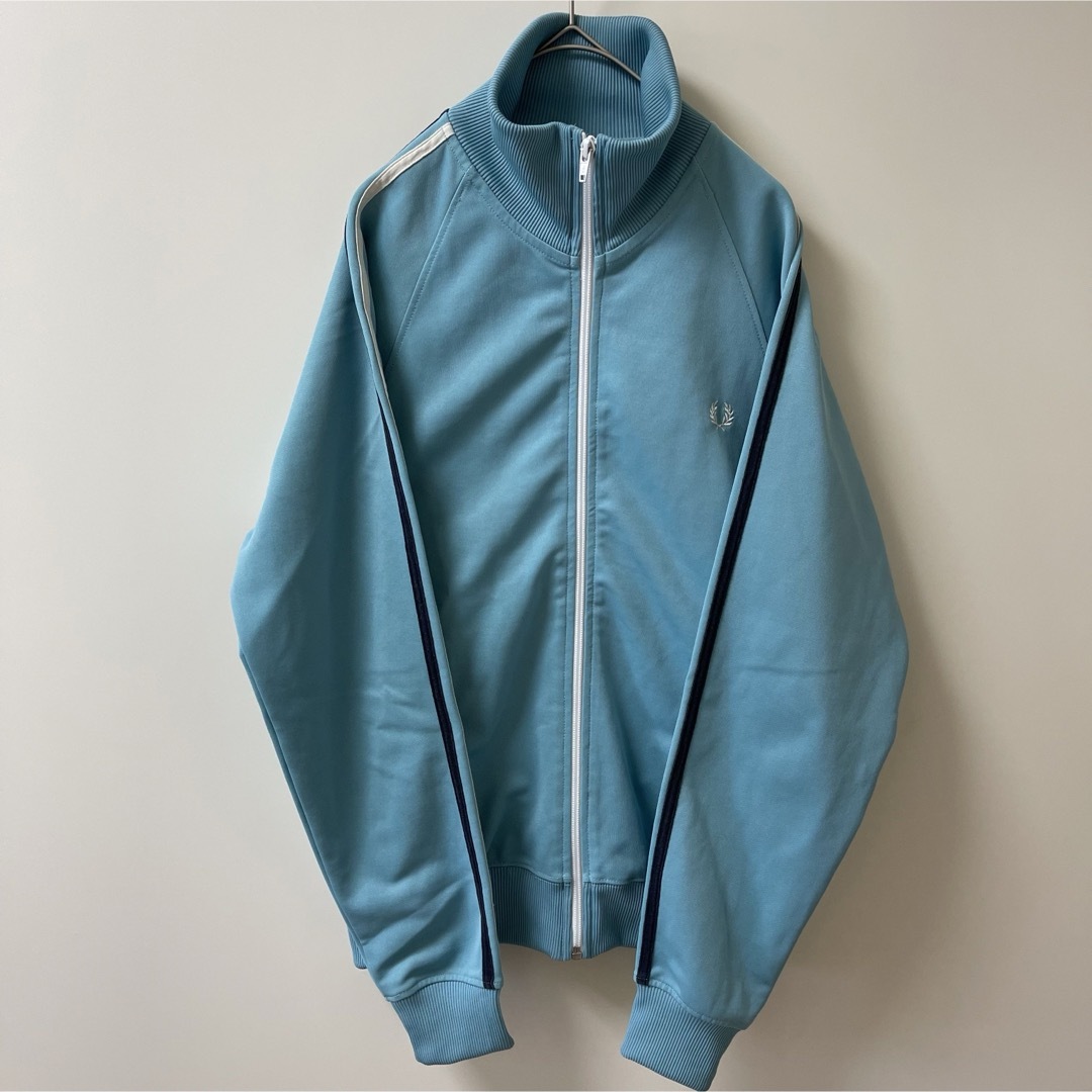 FRED PERRY - フレッドペリー美品 刺繍トラックジャケット古着 FRED PERRY - フレッドペリー美品 刺繍トラックジャケット古着