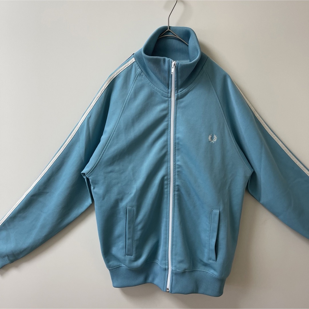 FRED PERRY - フレッドペリー美品 刺繍トラックジャケット古着 FRED PERRY - フレッドペリー美品 刺繍トラックジャケット古着