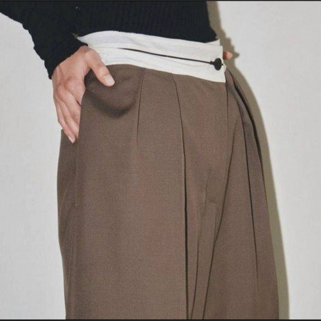 TODAYFUL(トゥデイフル)のTODAYFUL Front Slanting trousers メンズのパンツ(スラックス)の商品写真