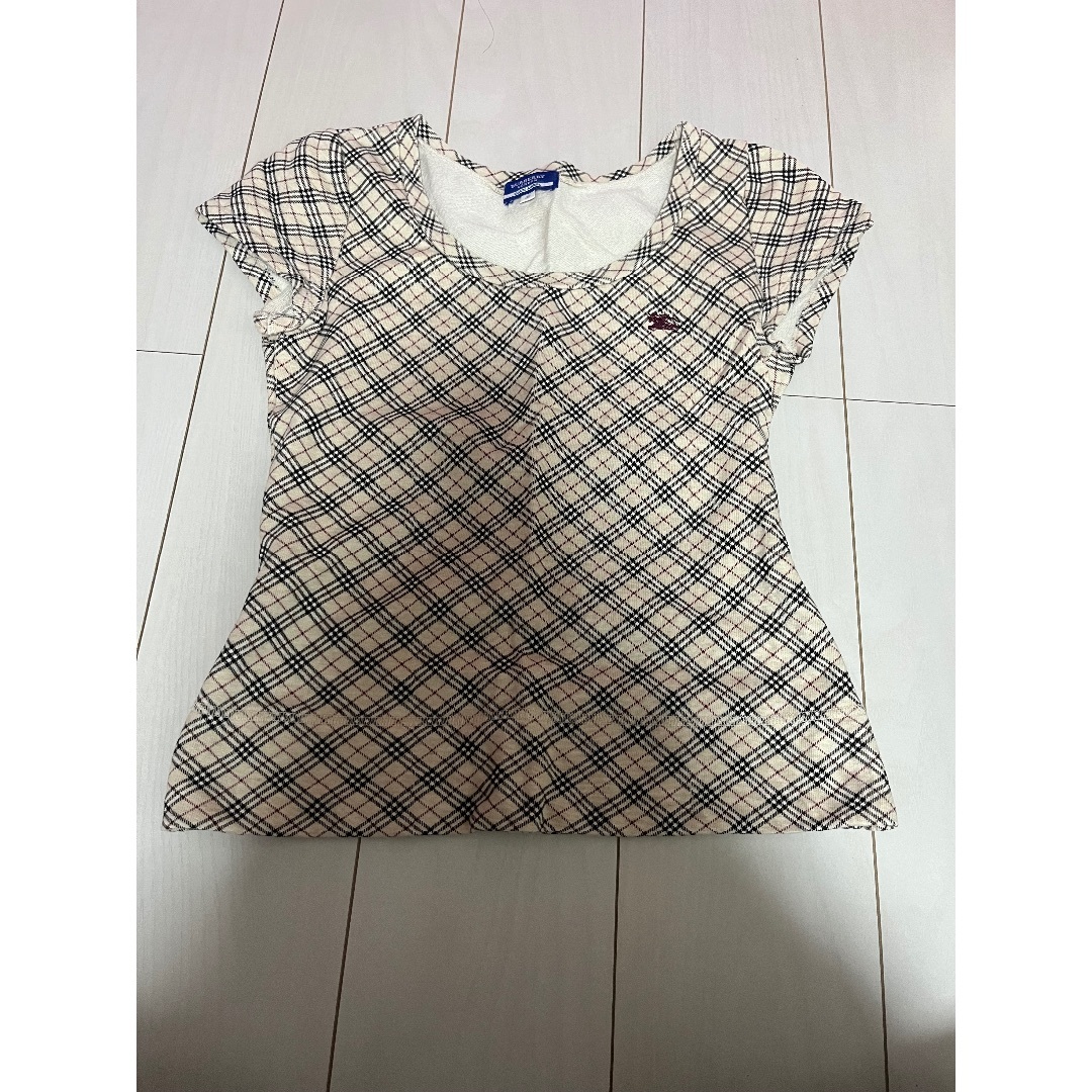 BURBERRY(バーバリー)の木曜日まで大幅値下げ。バーバリー 半袖 レディースのトップス(Tシャツ(半袖/袖なし))の商品写真