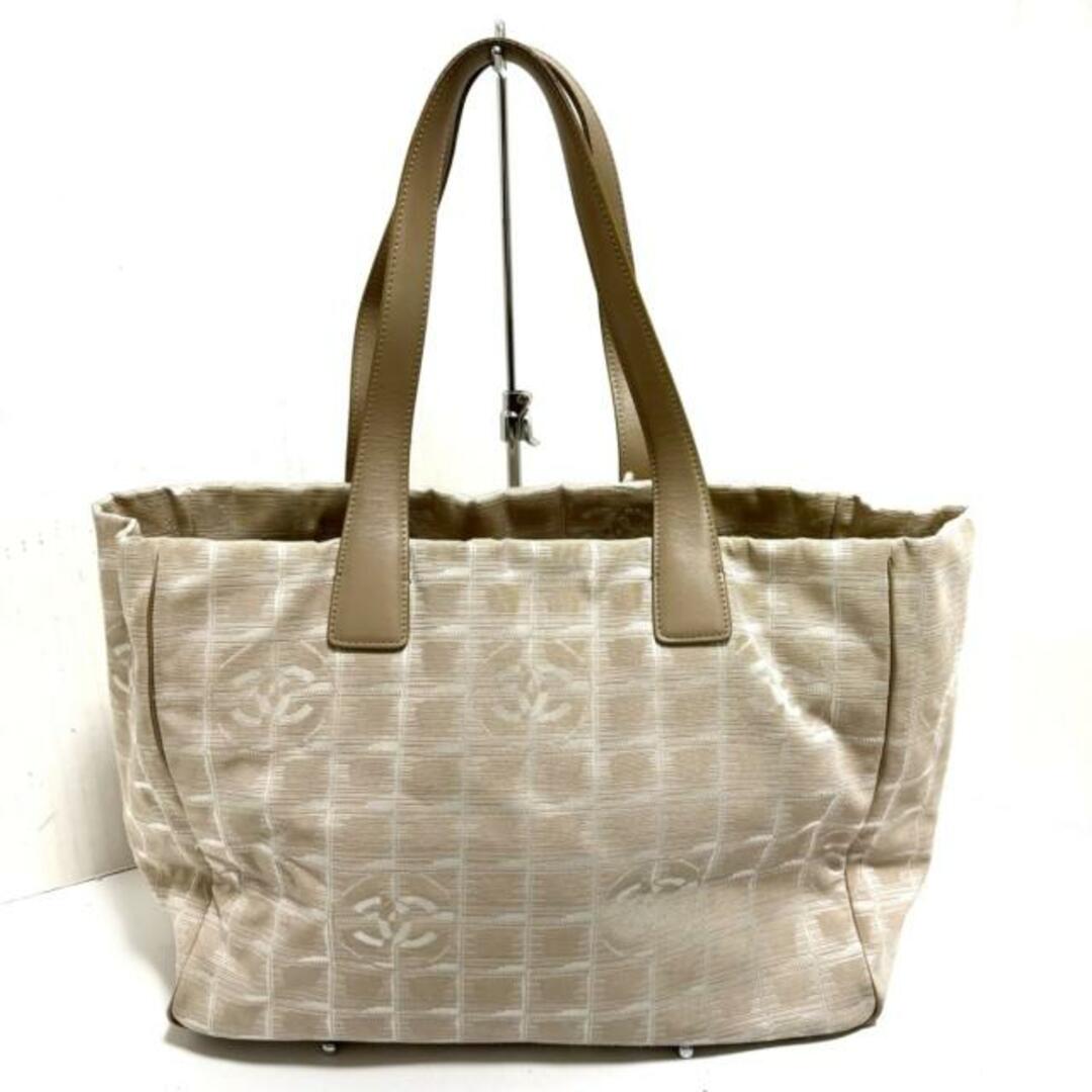 CHANEL - CHANEL(シャネル) トートバッグ ニュートラベルライントート CHANEL - CHANEL(シャネル) トートバッグ ニュートラベルライントート