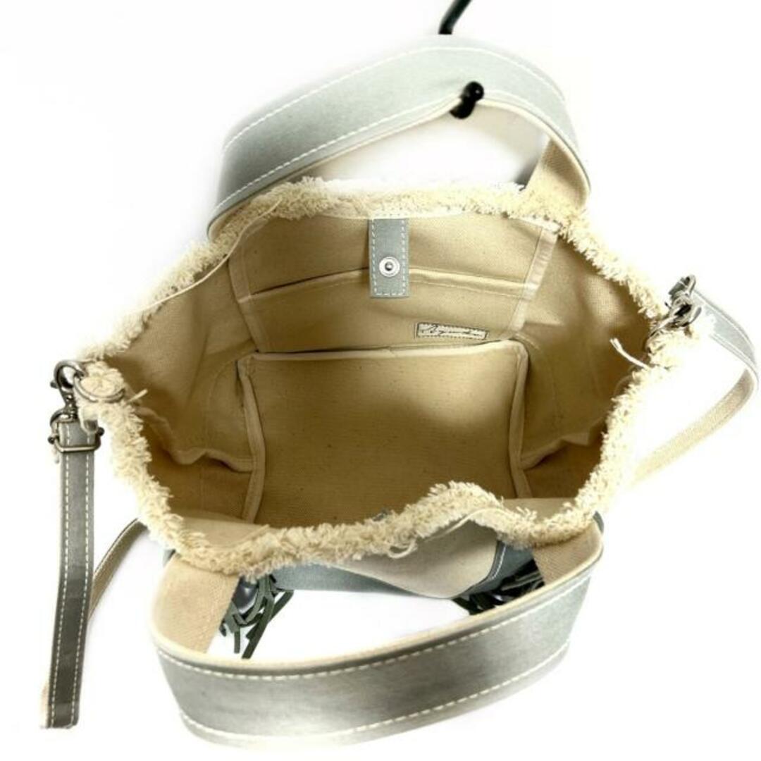Ayako(アヤコ) トートバッグ - アイボリー×ブルーグレー フリンジ キャンバス×スエード レディースのバッグ(トートバッグ)の商品写真