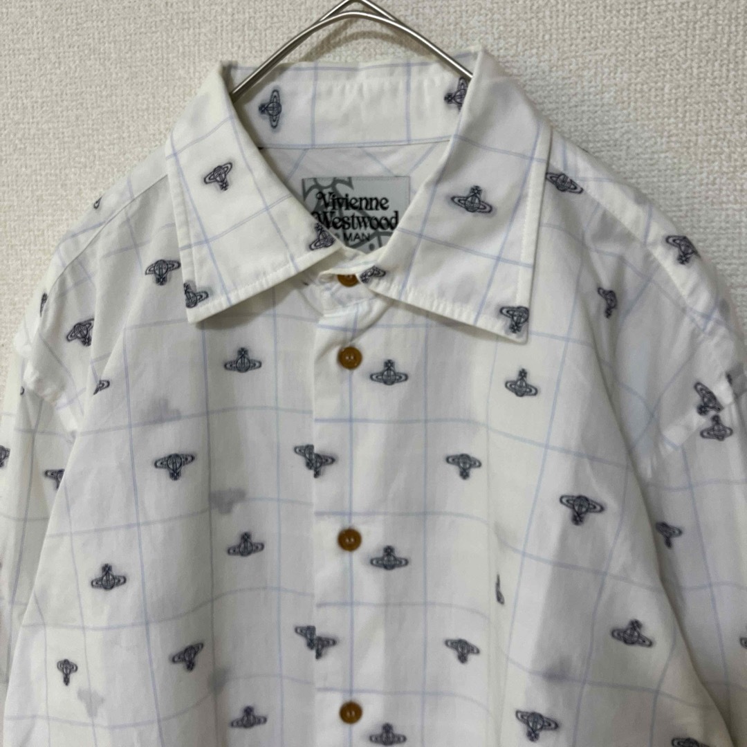 Vivienne Westwood(ヴィヴィアンウエストウッド)のVivienne Westwood  MAN 長袖シャツ　総柄　白　サイズ50 メンズのトップス(シャツ)の商品写真