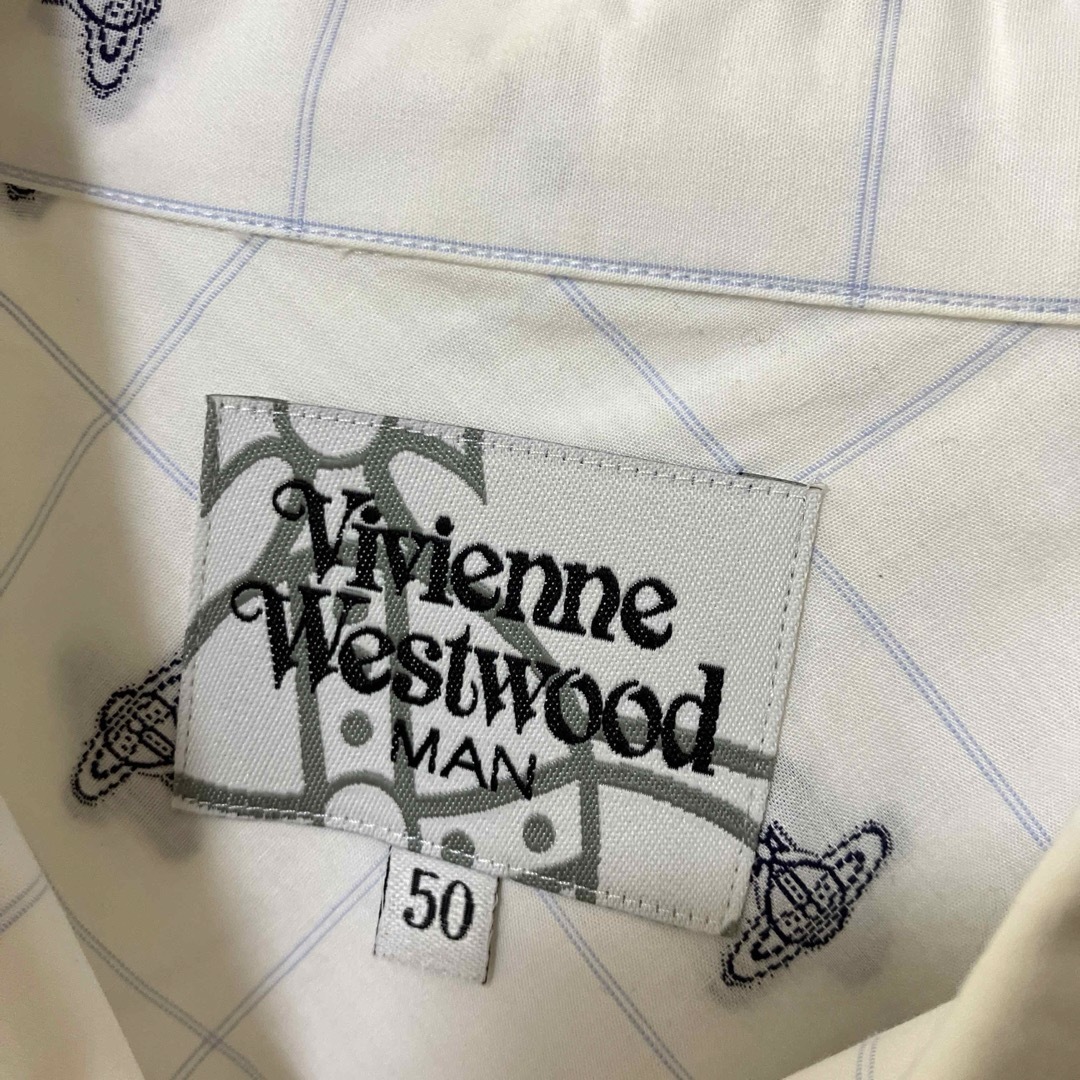 Vivienne Westwood(ヴィヴィアンウエストウッド)のVivienne Westwood  MAN 長袖シャツ　総柄　白　サイズ50 メンズのトップス(シャツ)の商品写真