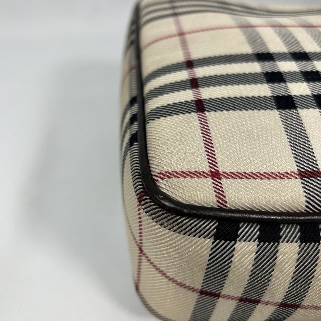 BURBERRY(バーバリー)のBurberry バーバリー　ショルダーバッグ ノバチェック レディースのバッグ(ショルダーバッグ)の商品写真