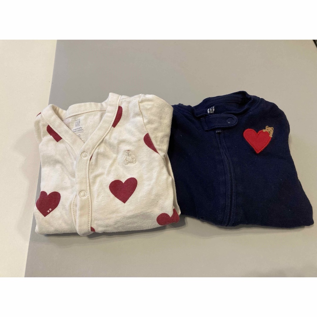 babyGAP(ベビーギャップ)の2枚セットで　baby gap ロンパース キッズ/ベビー/マタニティのベビー服(~85cm)(ロンパース)の商品写真