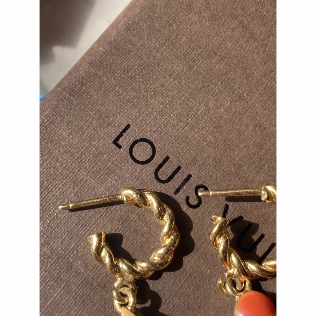 LOUIS VUITTON(ルイヴィトン)のルイビトン両耳ピアス正規品・値下げしました  レディースのアクセサリー(ピアス)の商品写真