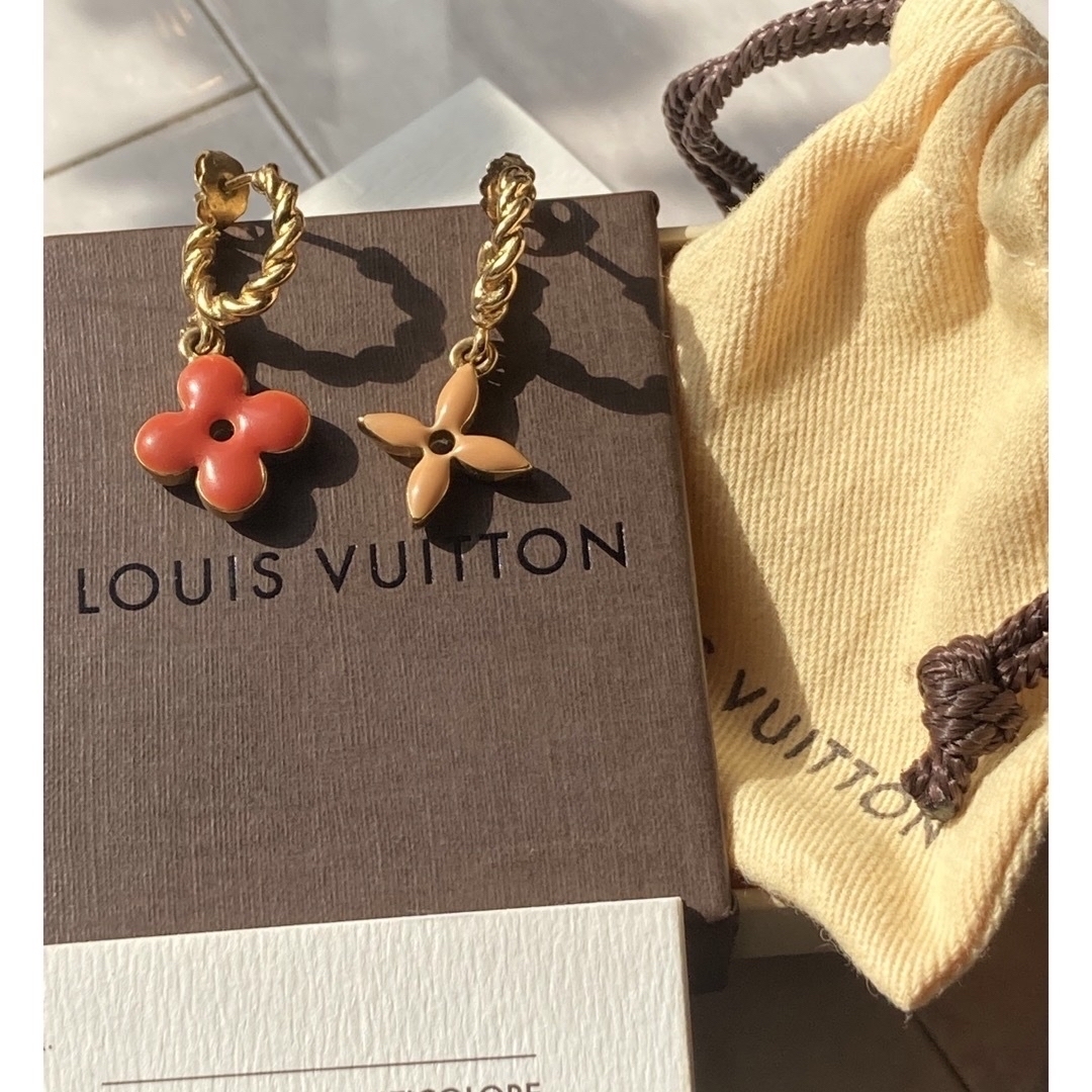 LOUIS VUITTON(ルイヴィトン)のルイビトン両耳ピアス正規品・値下げしました  レディースのアクセサリー(ピアス)の商品写真