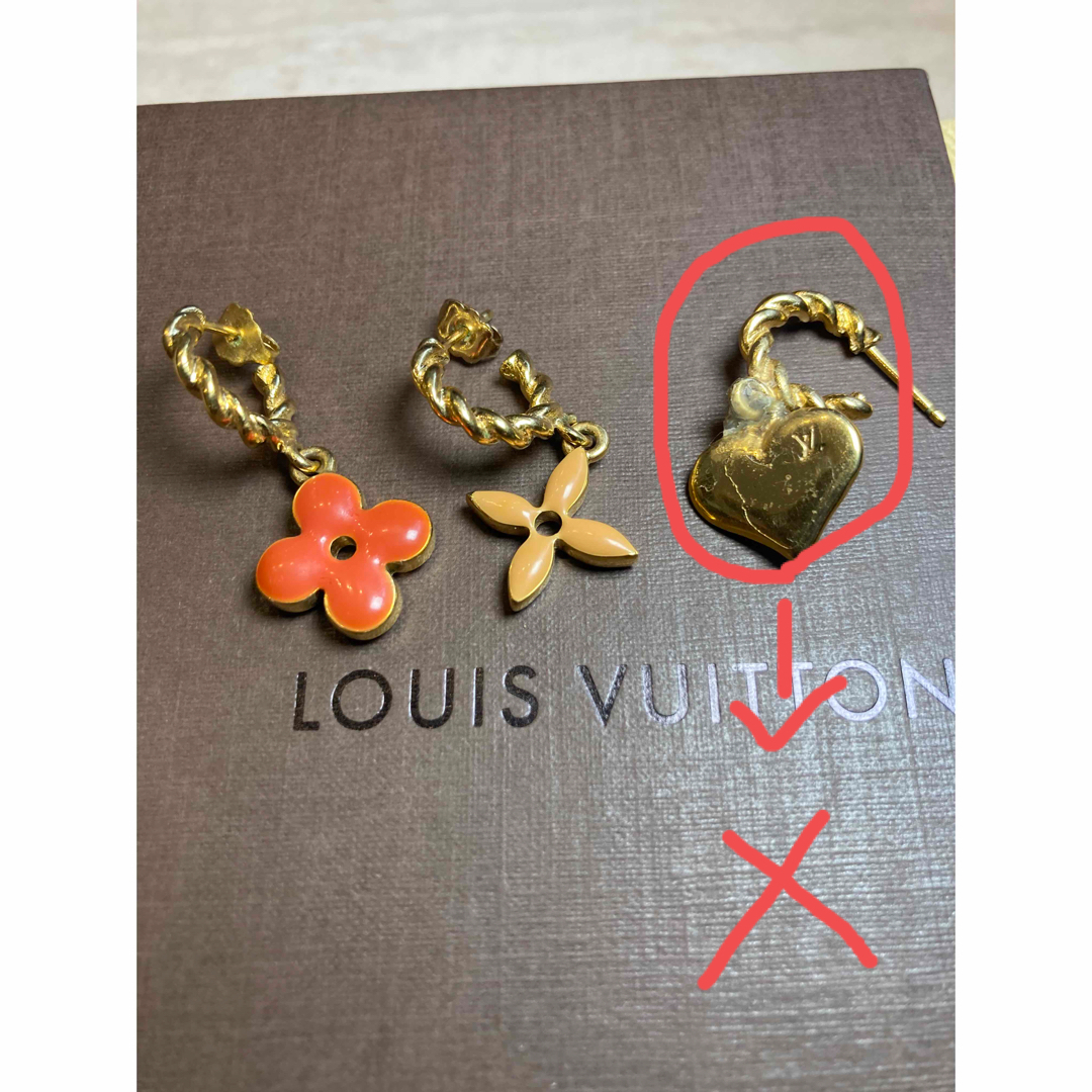 LOUIS VUITTON(ルイヴィトン)のルイビトン両耳ピアス正規品・値下げしました  レディースのアクセサリー(ピアス)の商品写真