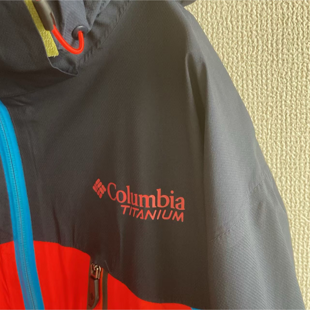 Columbia(コロンビア)のコロンビア　マウンテンパーカー　メンズL相当 メンズのジャケット/アウター(マウンテンパーカー)の商品写真