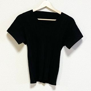 ISSEYMIYAKE(イッセイミヤケ) 半袖カットソー サイズ2 M レディース新品同様  - 黒 プリーツ