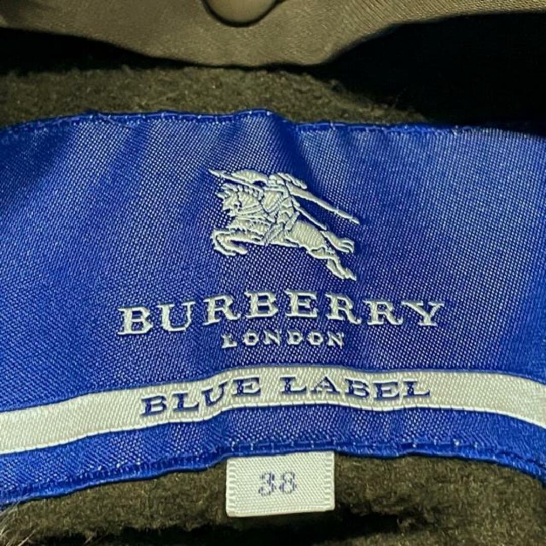 BURBERRY BLUE LABEL(バーバリーブルーレーベル)のBurberry Blue Label(バーバリーブルーレーベル) コート サイズ38 M レディース - カーキ 長袖/秋/冬 レディースのジャケット/アウター(その他)の商品写真