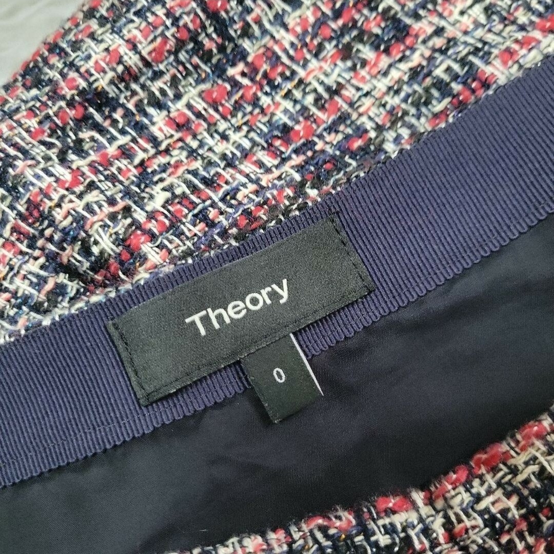 theory(セオリー)のtheory セオリー ツイードスカート S  タイト レッド系 レディースのスカート(その他)の商品写真