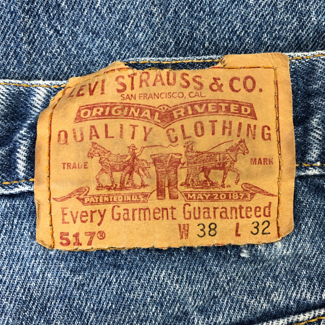 Levi's(リーバイス)の2000年代～ USA製 Levi's リーバイス 517 ブーツカット デニムパンツ アメカジ 大きいサイズ ブルー (メンズ W38 L32) 中古 古着 P9804 メンズのパンツ(デニム/ジーンズ)の商品写真