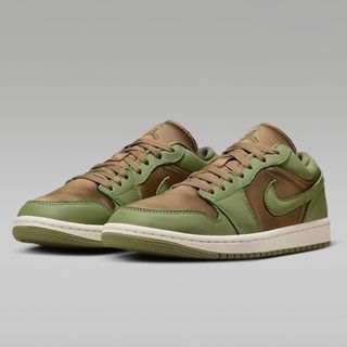 ジョーダン(Jordan Brand（NIKE）)の新品　NIKE AIR JORDAN 1Low SE  "brown kelp"(スニーカー)