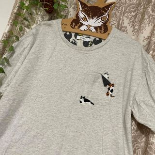 グラニフ(Graniph)の【専用ページ　グラニフ】猫柄　グレー　刺繍Tシャツ　美品(Tシャツ(半袖/袖なし))