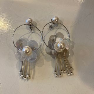 華やかピアス(ピアス)