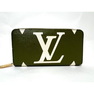 ルイヴィトン(LOUIS VUITTON)のLOUIS VUITTON ルイヴィトン モノグラム・ジャイアント ジッピーウォレット ファスナー長財布 カーキ ベージュ M67549 美品(財布)