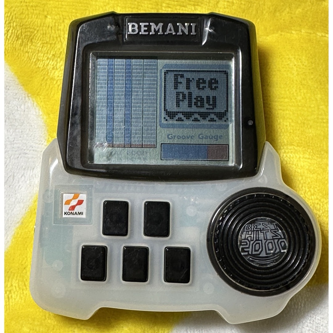 KONAMI(コナミ)のビーマニポケット　Besthits2000 エンタメ/ホビーのゲームソフト/ゲーム機本体(携帯用ゲーム機本体)の商品写真