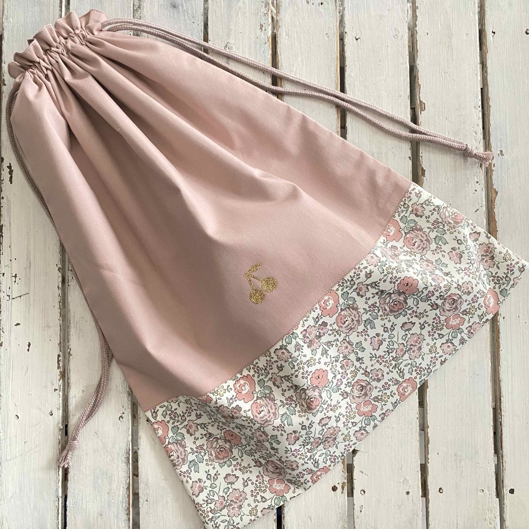 はつこ様☆リバティプリント使用×さくらんぼワッペンレッスン はつこ様☆リバティプリント使用×さくらんぼワッペンレッスン