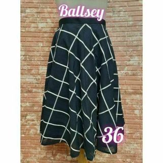 美品 BALLSEY ボールジィ チェック柄 フレアスカート ネイビー 36