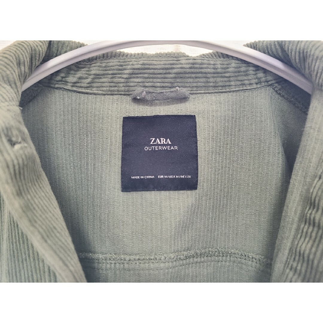 ZARA(ザラ)のZARA コーデュロイジャケット カーキ M レディースのジャケット/アウター(その他)の商品写真